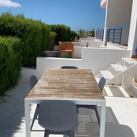 Appartement Pina Hideaway With A Sea View Rooftop Terrace