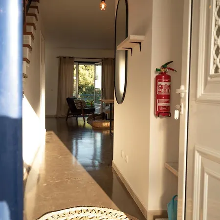 Appartement Pina Hideaway With A Sea View Rooftop Terrace *