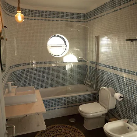 Pina Hideaway With A Sea View Rooftop Terrace דירה *