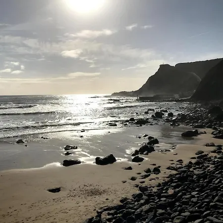 Apartman Pina Hideaway With A Sea View Rooftop Terrace Bicas