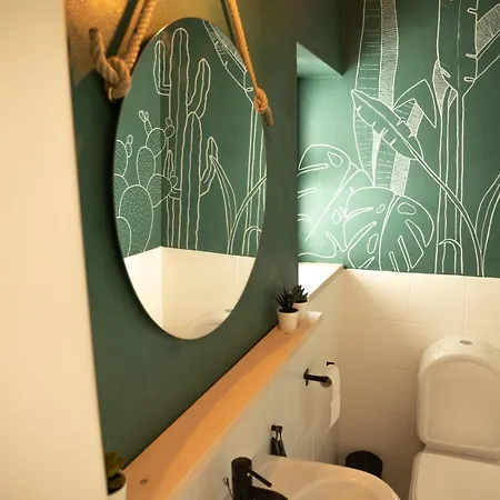 Pina Hideaway With A Sea View Rooftop Terrace Апартаменты