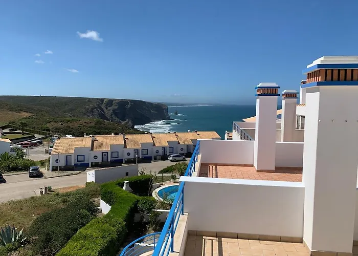 Pina Hideaway With A Sea View Rooftop Terrace Apartment *