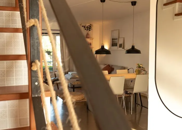 Apartman Pina Hideaway With A Sea View Rooftop Terrace