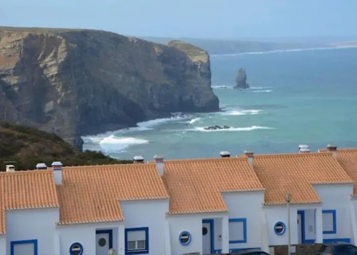 Pina Hideaway With A Sea View Rooftop Terrace Apartment *