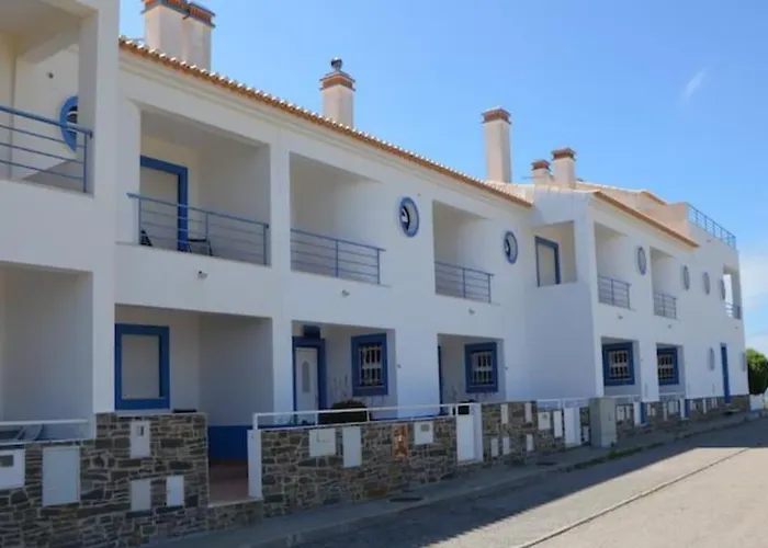 Pina Hideaway With A Sea View Rooftop Terrace * Bicas