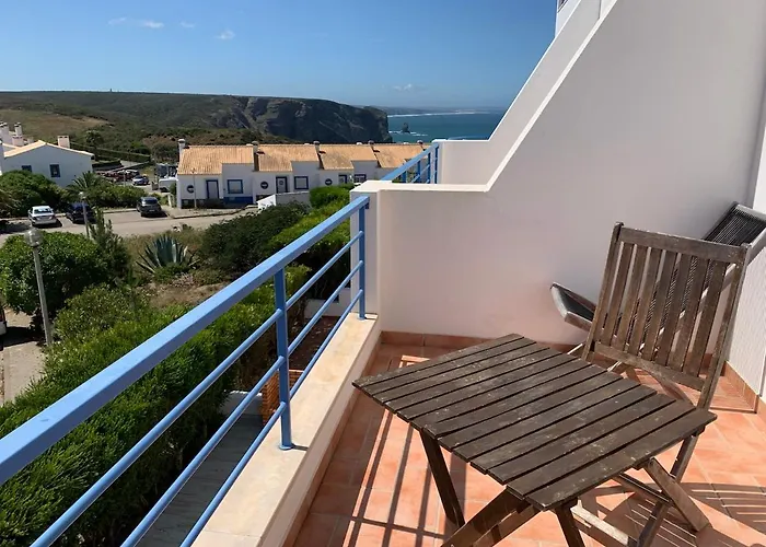 Pina Hideaway With A Sea View Rooftop Terrace Apartment