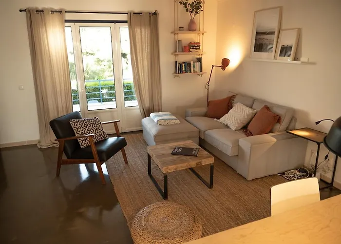 Pina Hideaway With A Sea View Rooftop Terrace